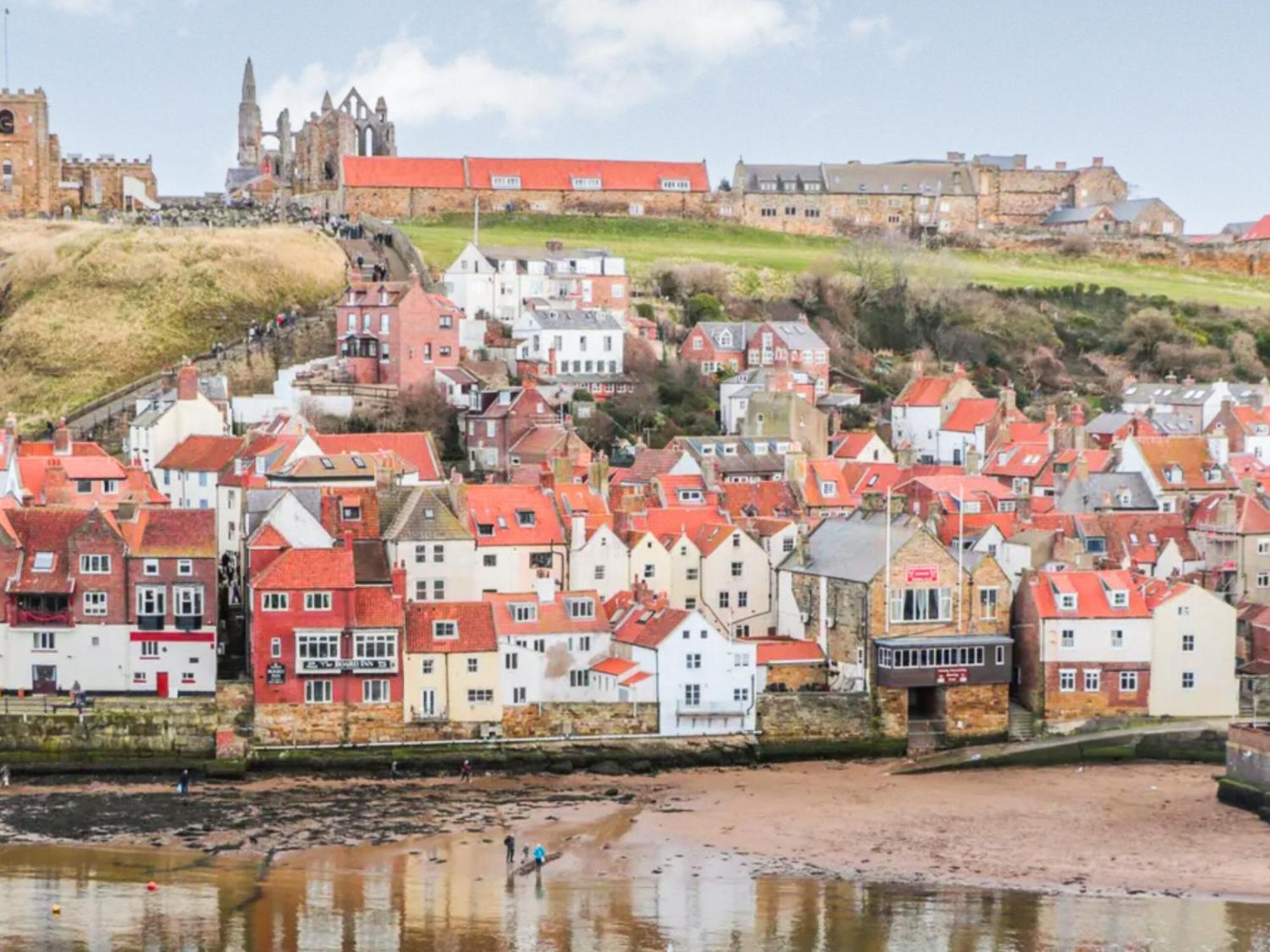 Whitby Sands ภายนอก รูปภาพ